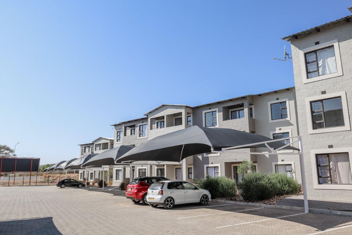 Allure of the 2-Bed Retreat - Photo 4