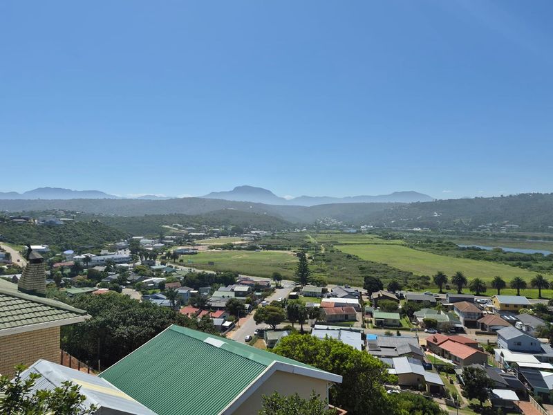 Discover Your Dream Home in an Unbeatable Location! - Photo 7