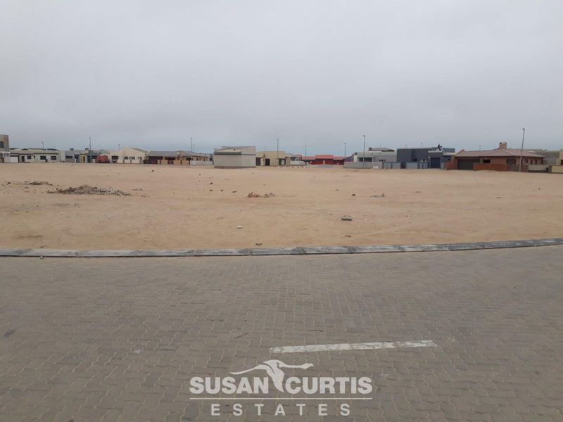 Beautiful vacant land for Block of Flats or Townhouses - Photo 7