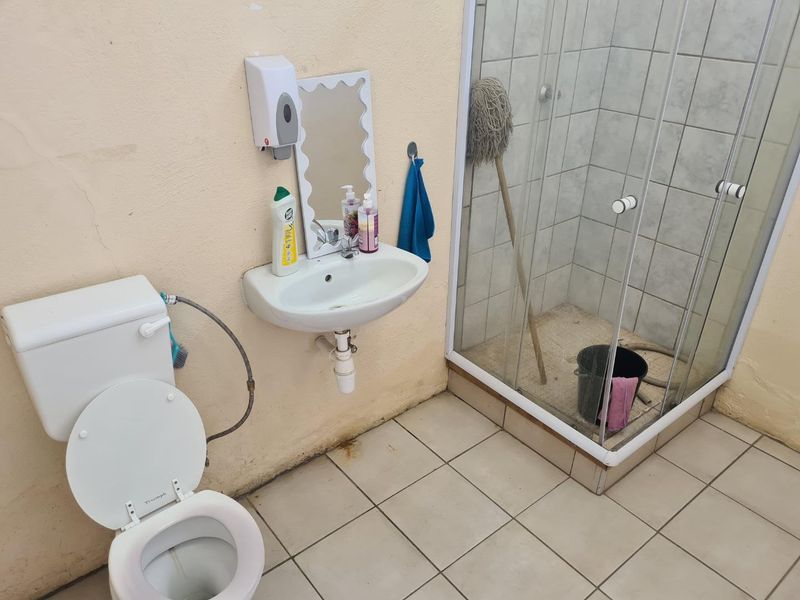 An outstanding opportunity to acquire well-positioned, income-generating property in the heart of Keetmanshoop. - Photo 4