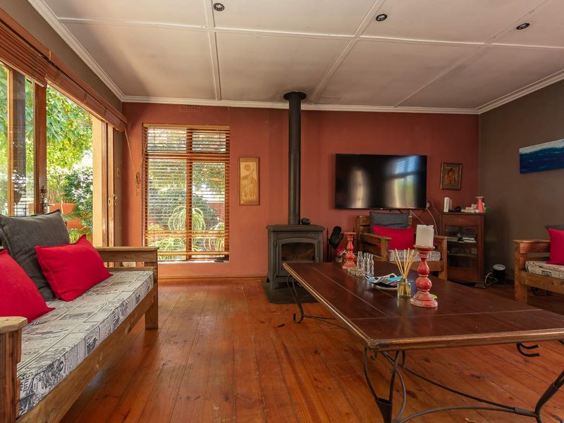 OPPORTUNITY KNOCKS - Photo 8