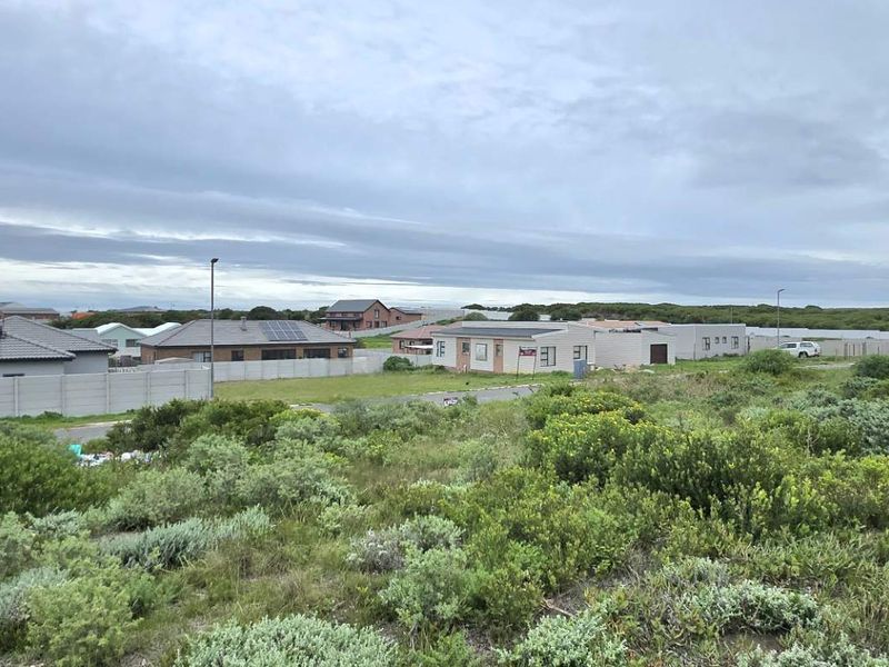 Build Your Coastal Dream Home in Kleinbaai's Fast-Growing Groenberg Suburb - Photo 4