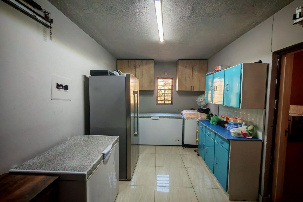 Hassle Free Home For Sale - Photo 5