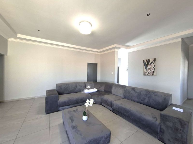 8-bedroom Home: Your Next Investment Opportunity. - Photo 5