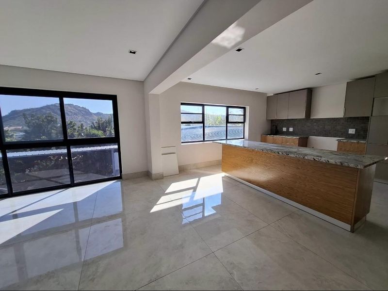 Exquisite New Home with Breathtaking Views – Ludwigsdorf N$13,000,000 - Photo 4