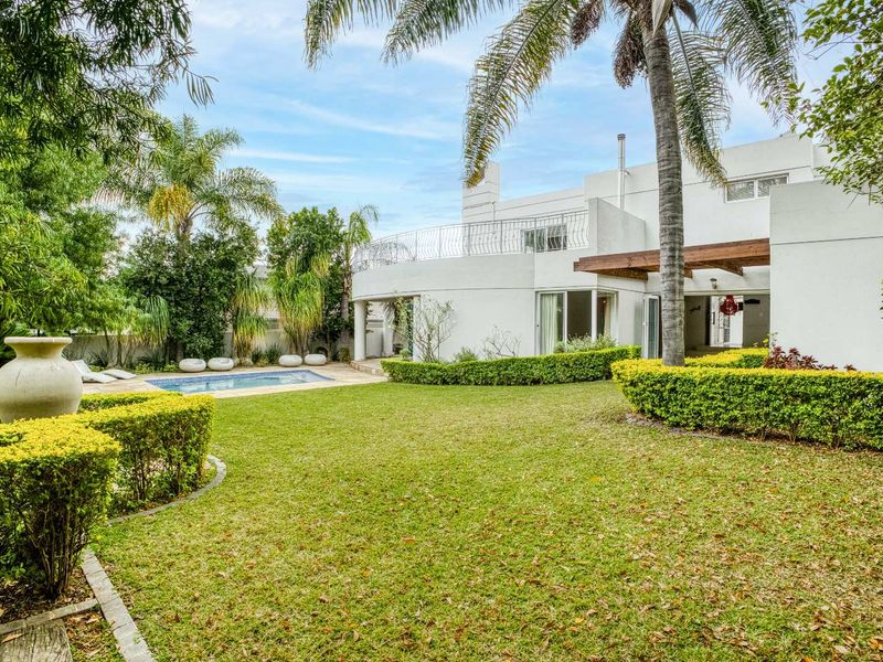 6 Bedroom House for Sale in Dainfern Golf Estate - Photo 3