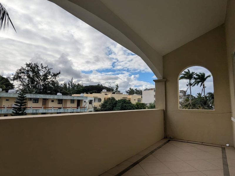 Authentic Mauritian two-Bedroom Apartment with Sunset VIEW - Photo 5