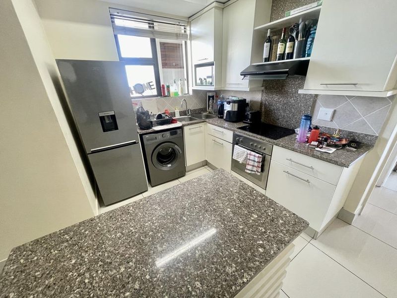 Hendra - Luxury 2-Bedroom Apartment for Sale | One On Herrwood | Breathtaking Sea Views - Photo 5