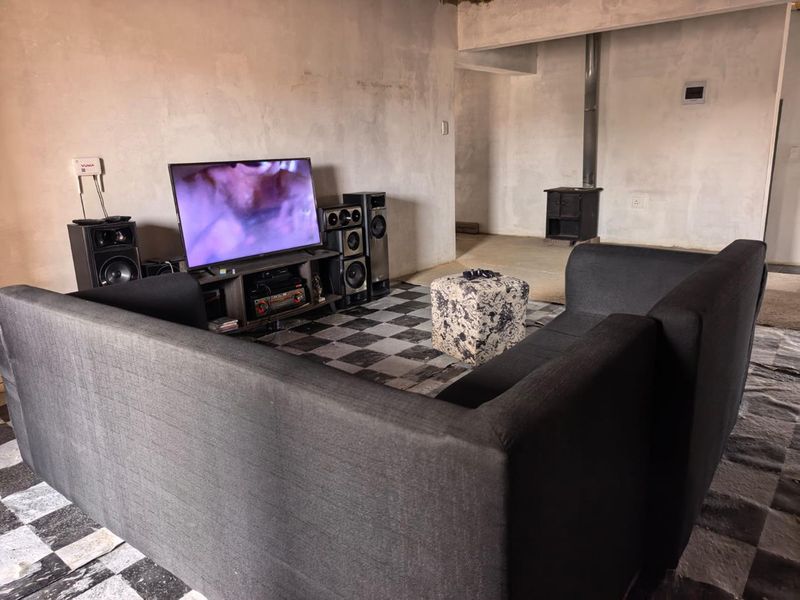 Three bedroom for sale - Photo 3