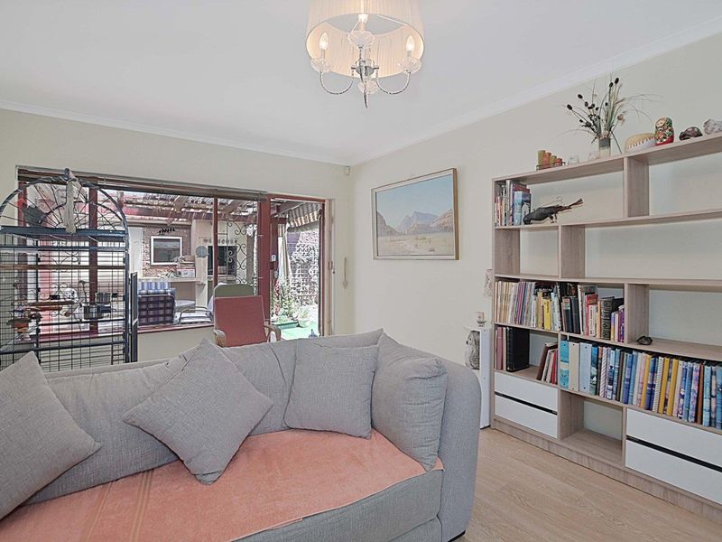 Rare Opportunity to Own in Leo – Your Perfect Secure Retreat Awaits! - Photo 2