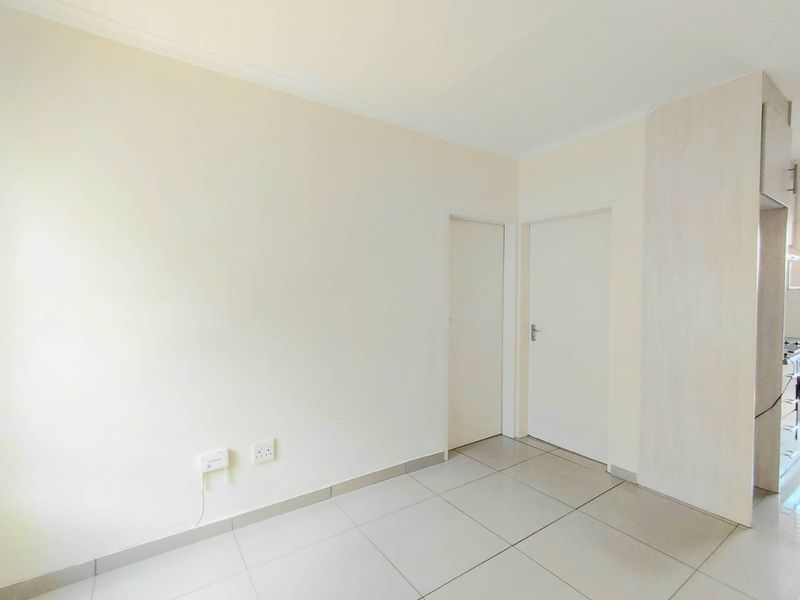 3-Bedroom 1 Bath Home in Witpoortjie - Photo 3