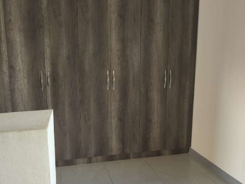 Townhouse for Sale in Newcastle. - Photo 8