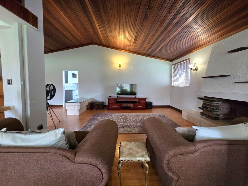 Spacious Family Home for sale in Randhart, Alberton - Photo 7