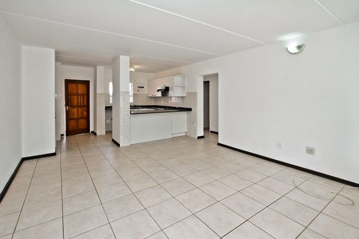 Property #2516784, Townhouse Rental Monthly in Morning Hill