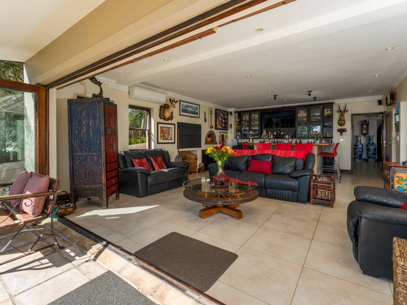 Estate living at its finest boasting stunning views and spacious living options for the extended family - Photo 5