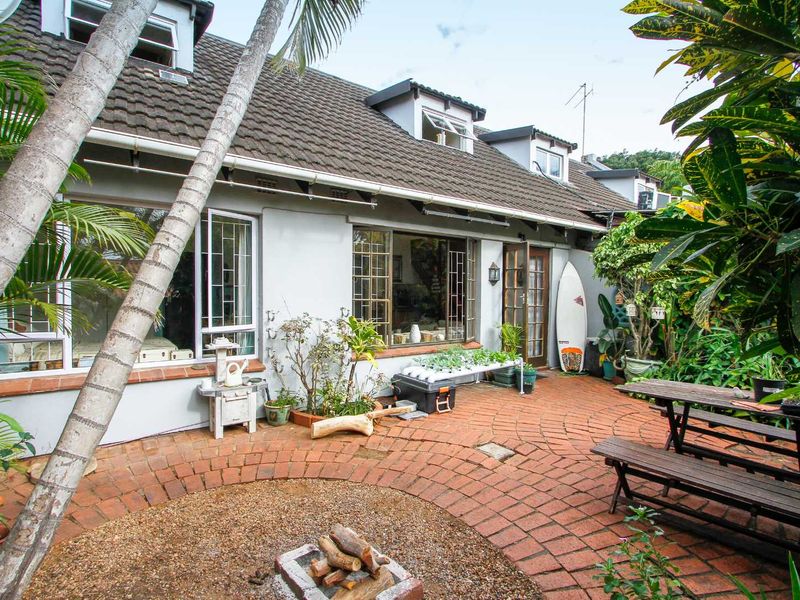 Pet friendly Garden Townhouse within 500 meters of the Beach!! - Photo 2