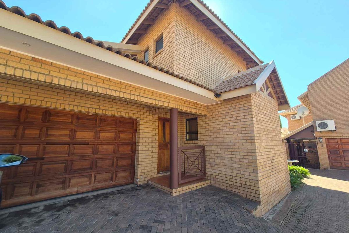 Luxury Living in the Heart of the North - Photo 5