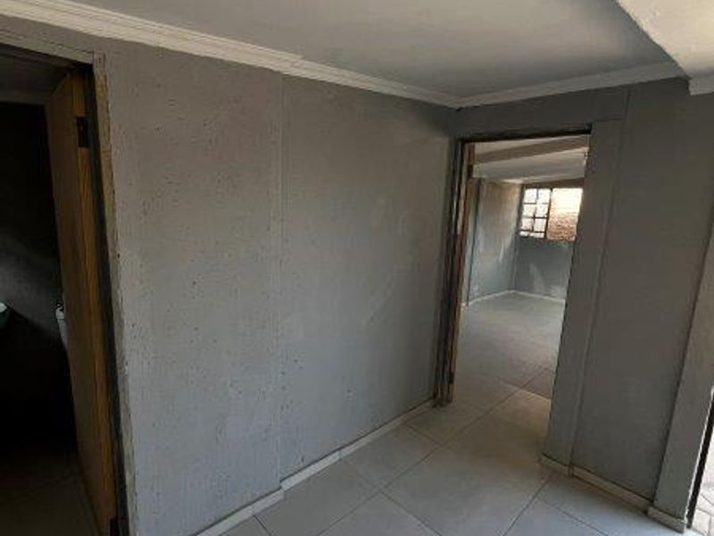 1 BEDROOM COTTAGE TO RENT IN CAPITAL PARK - Photo 6