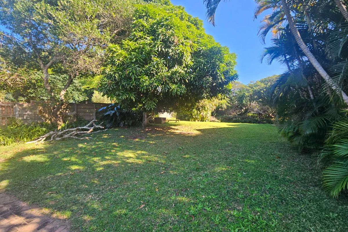 FOR SALE: A Once-in-a-Lifetime Opportunity in St Lucia's Most Prestigious Location LOCATION, LOCATION, LOCATION! - Photo 3