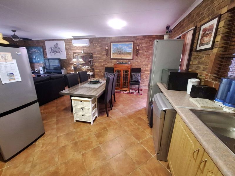 Immaculate Fully Furnished Property with Game Drive Vehicle Included - Photo 6