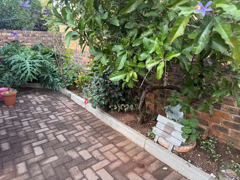 Secure & Spacious Simplex Living in Sought-After Noordheuwel – Perfect for Downsizing. - Photo 7