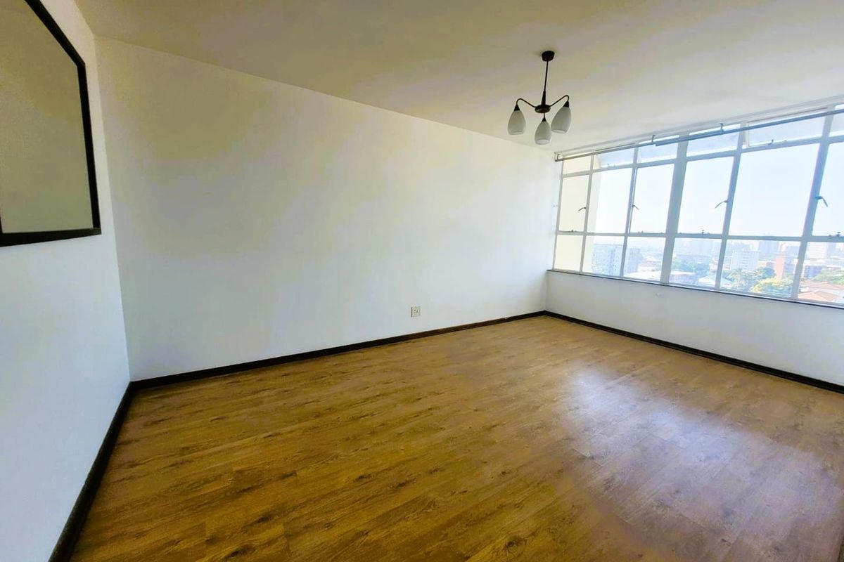 **Charming 1.5-Bedroom Apartment with Stunning Views in Durban** - Photo 3