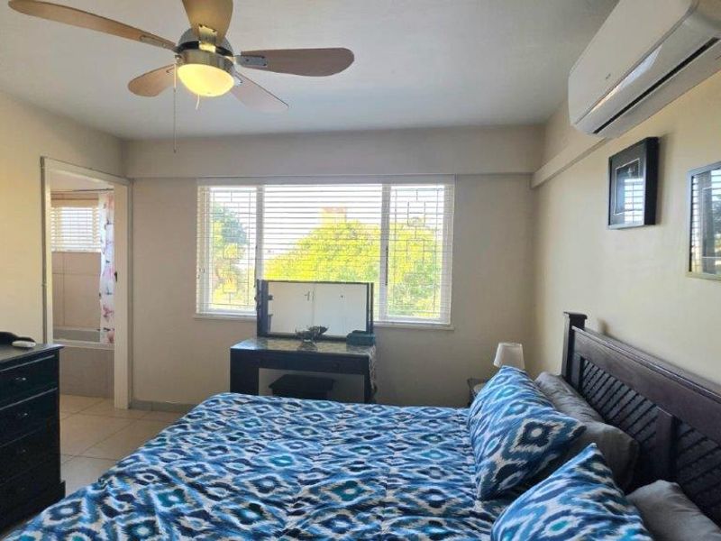 Fully Furnished 3 Bedroom Townhouse - Photo 7