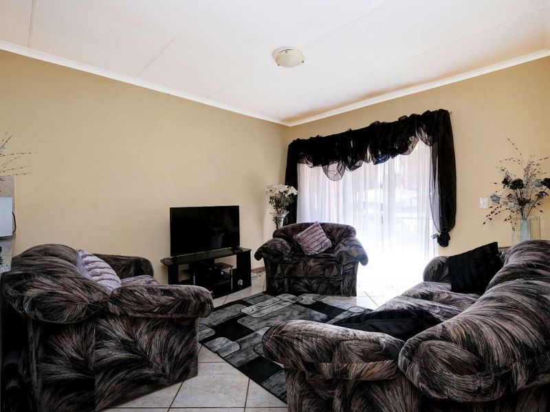 Calling All Investors and First Home Owners! - Photo 6