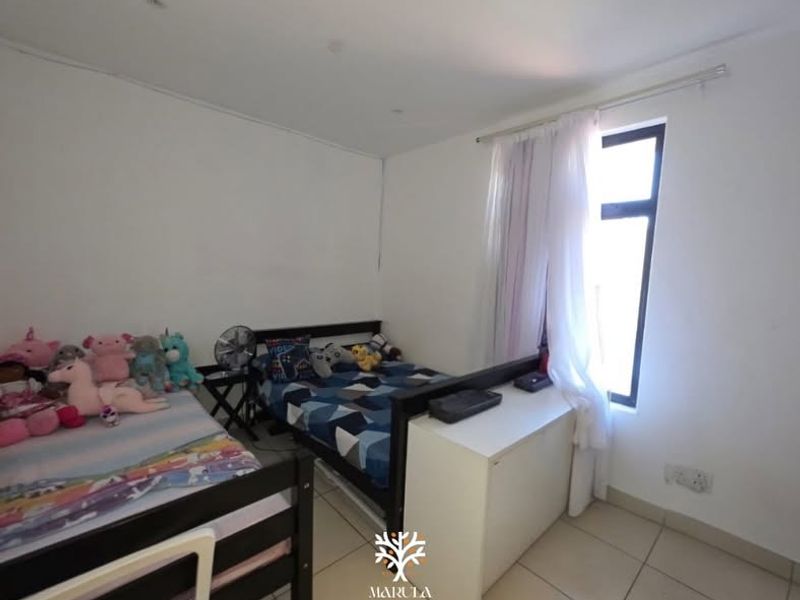 2 Bedroom Apartment on the Golf Estate - Photo 6