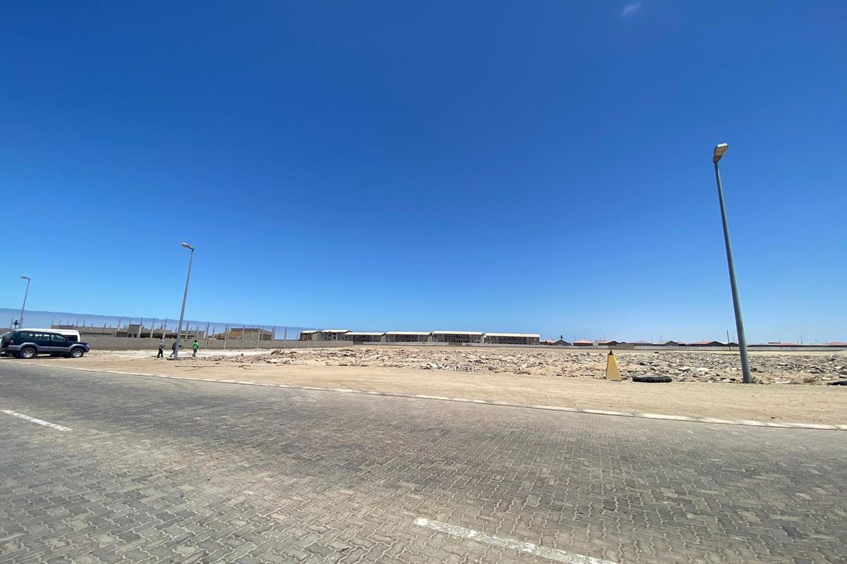 FOR SALE- MASSIVE INDUSTRIAL VACANT ERF IN SWAKOPMUND, NAMIBIA - Photo 2
