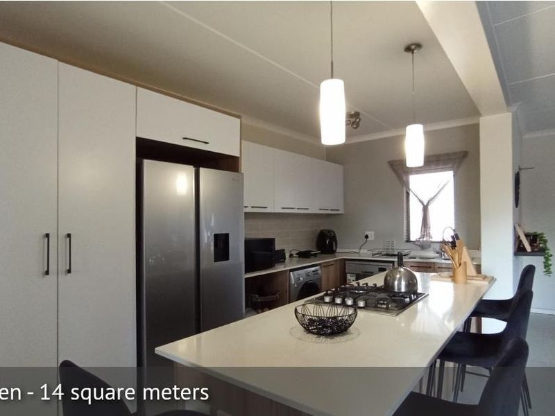 Stunning Apartment In Fish Eagle View Modderfontein - Photo 6