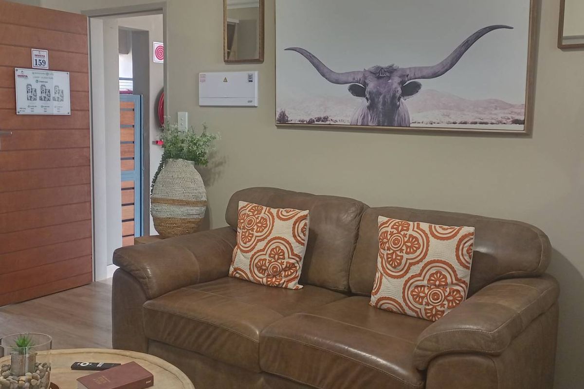 "Secure your Stylish,newly developed 3-Bed apartment in Roodepark Eco City 2" - Photo 2