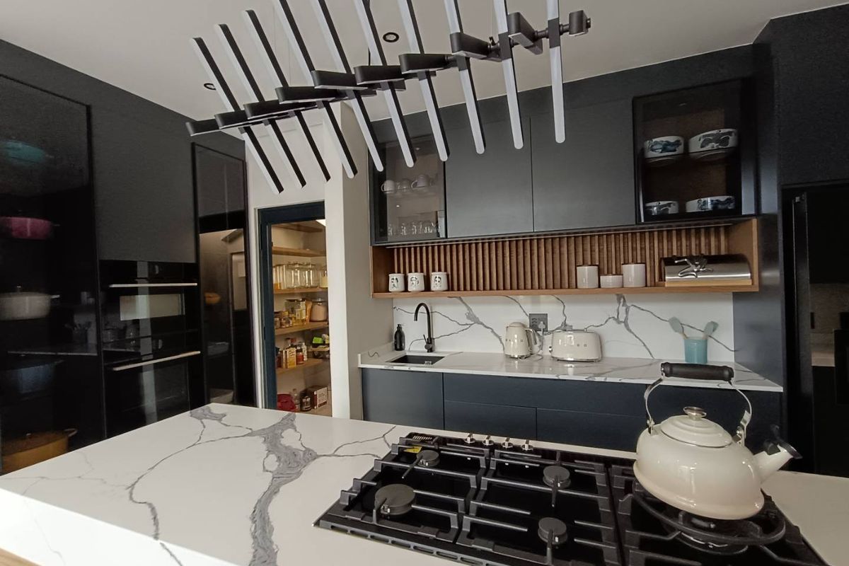 FOUNTAINBROOK ESTATE - MIDSTREAM - 4 BEDROOM HOUSE - Photo 2