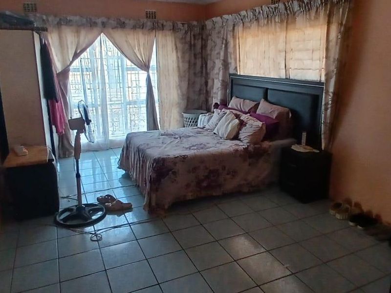 Soshanguve Delight: 3 Beds & Extra Rooms for Your Needs - Photo 10