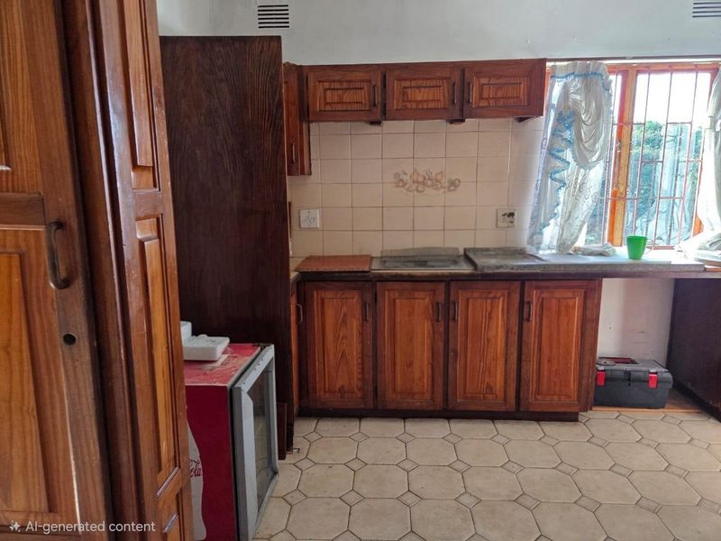 5 Bedroom House for sale in Malvern - Photo 8