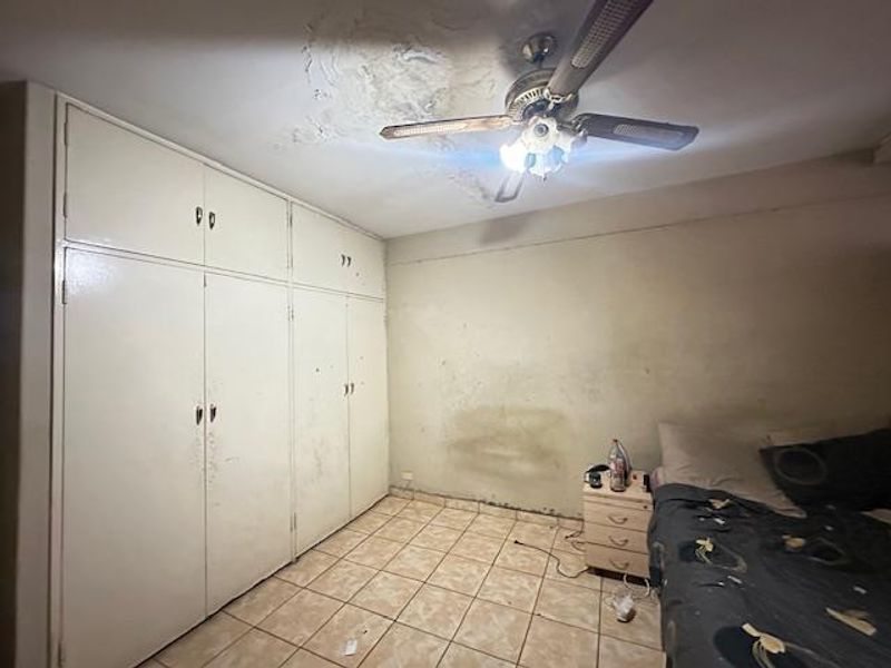 Spacious 4-Bedroom Apartment for Sale in Arcadia - Photo 6