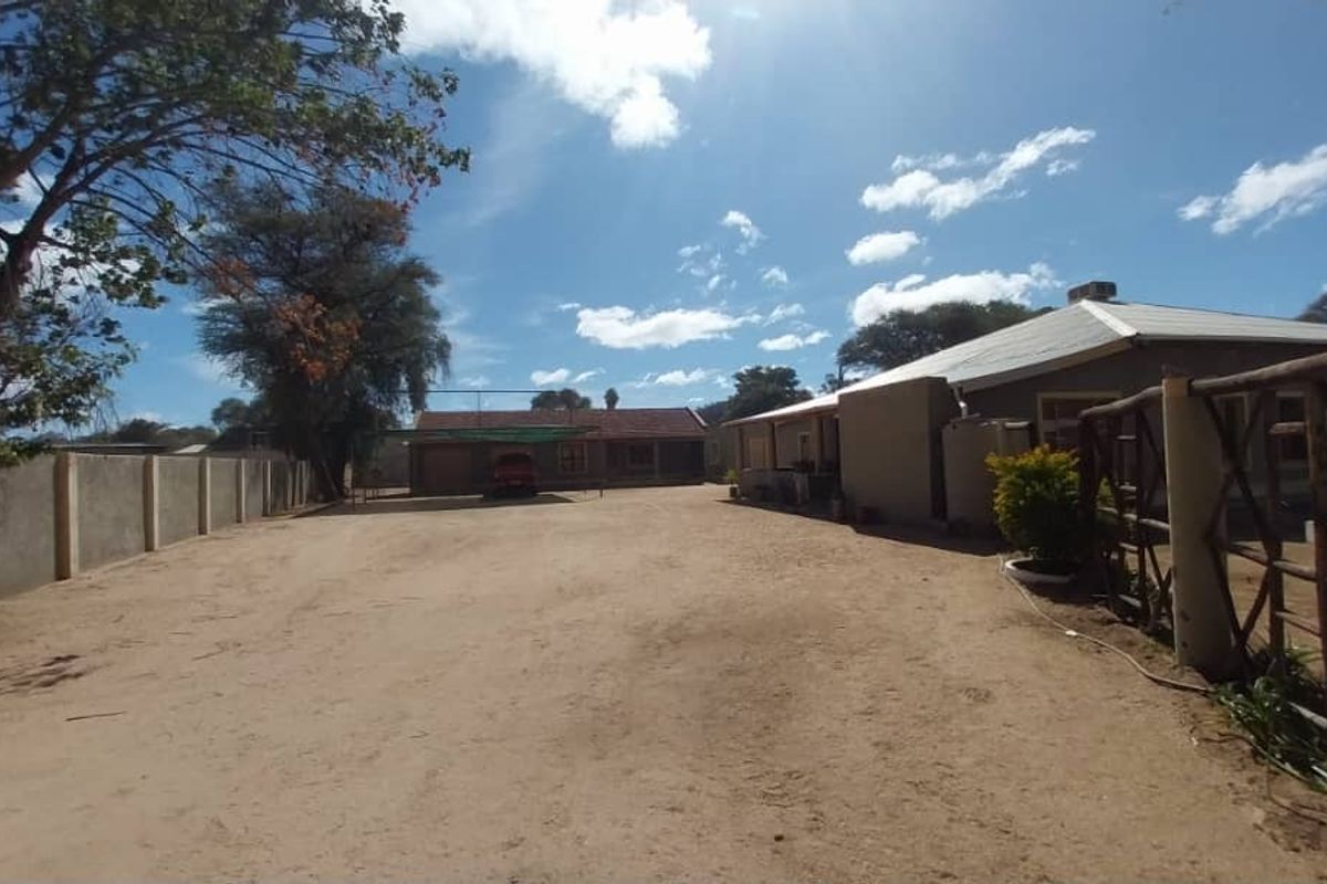 Okahandja - 2 Bedroom House with Flat For Sale - Photo 3