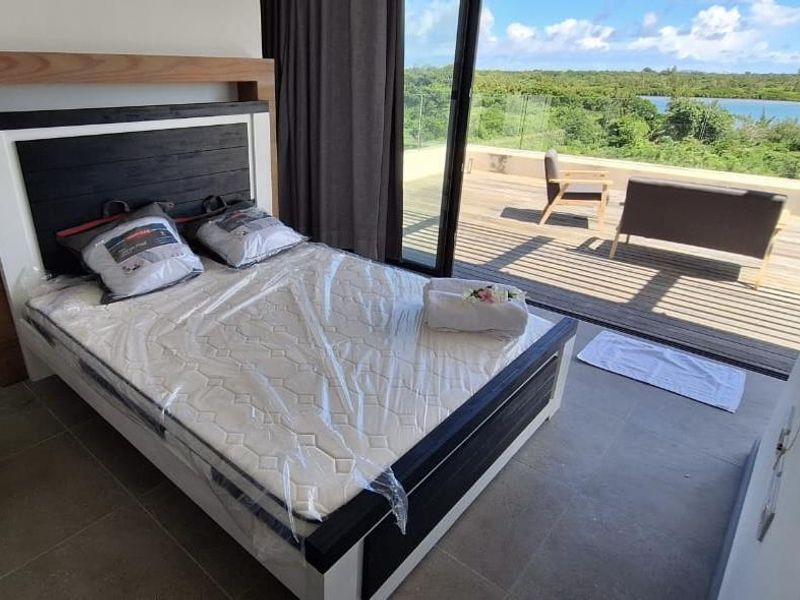 180° Ocean View – Furnished 3-Bedroom Penthouse with Private Pool in St. Antoine - Photo 6