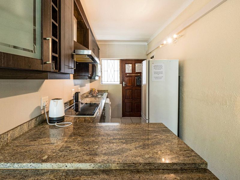 Furnished ground floor and on the beach - Photo 6