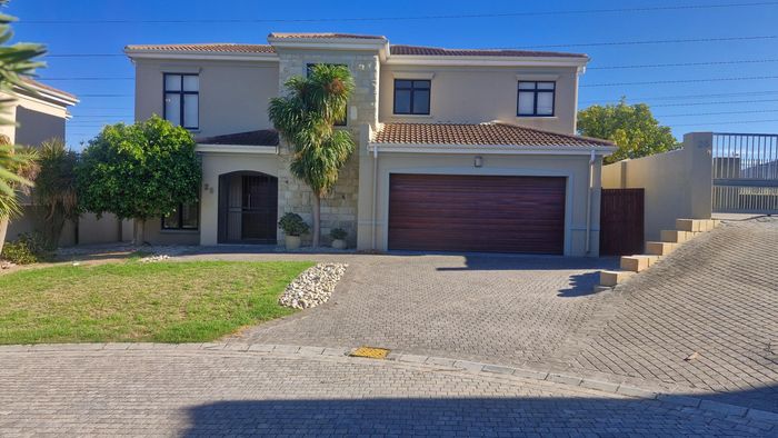 Property #2485973, Townhouse Rental Monthly in Baronetcy Estate