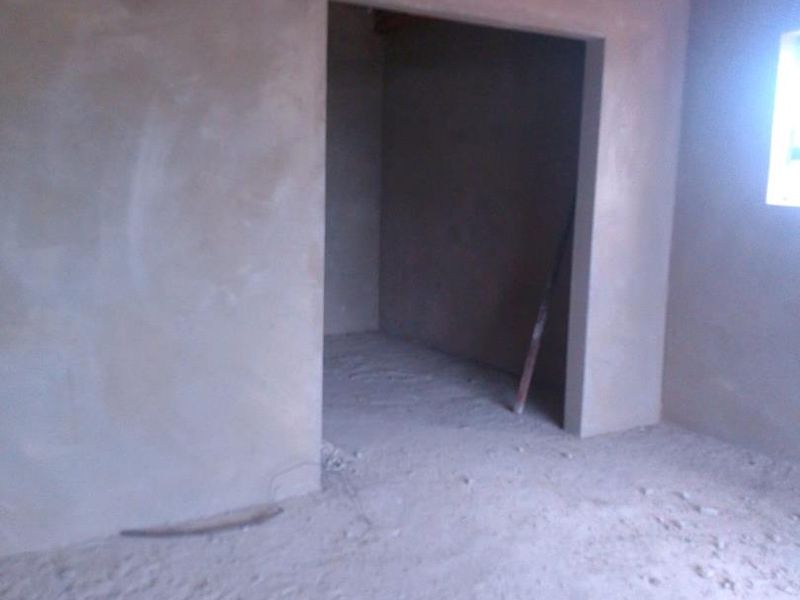 Rustic half-done property for sale. - Photo 9