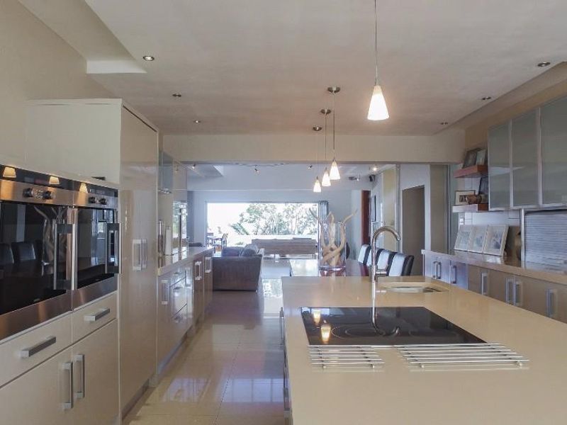 4 Bedroom House for sale in Plattekloof - Photo 4