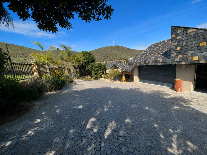 Property #2557046, House Rental Monthly in Plattekloof