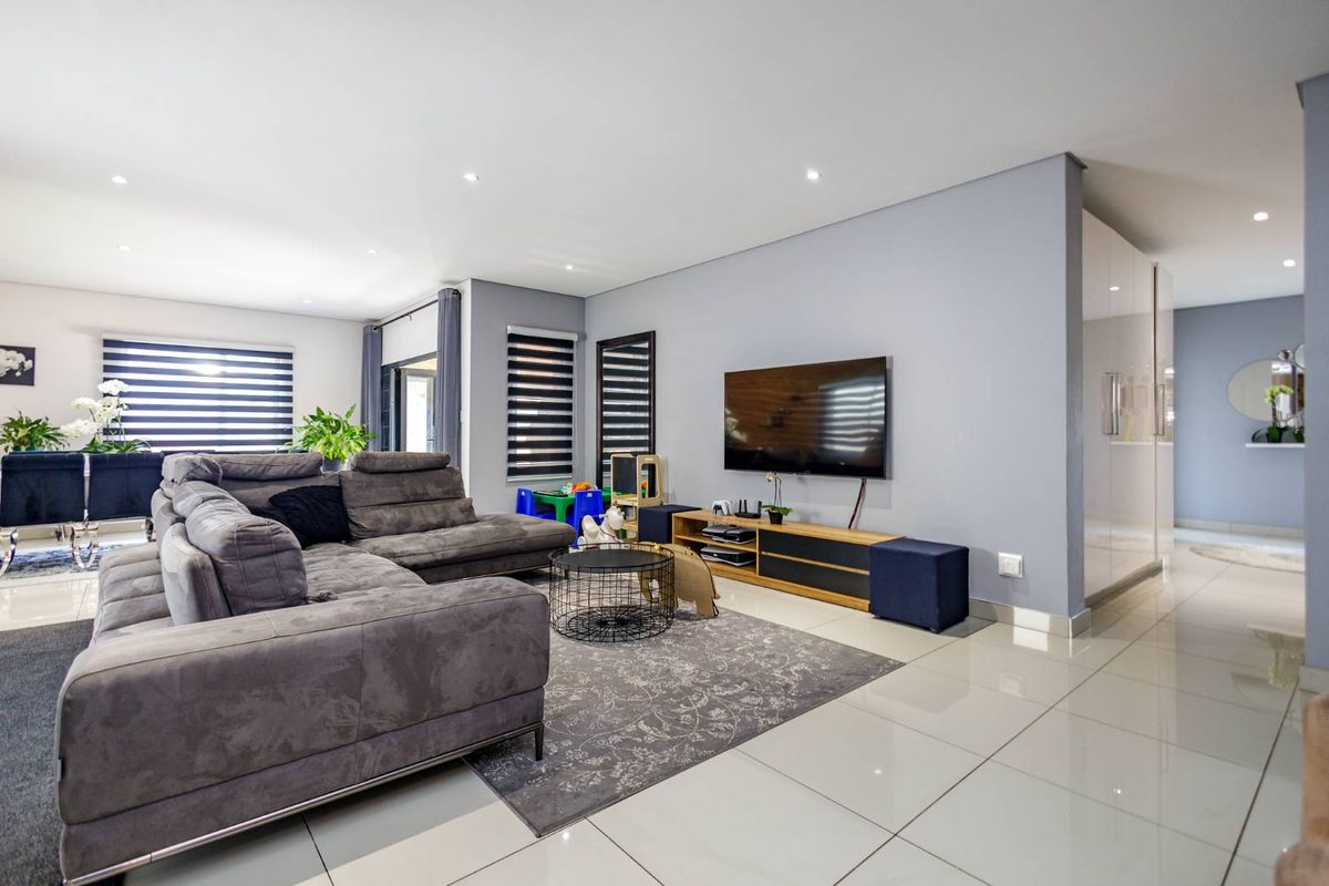 Beautiful and Modern Cluster for Sale in Brackenhurst - Photo 3