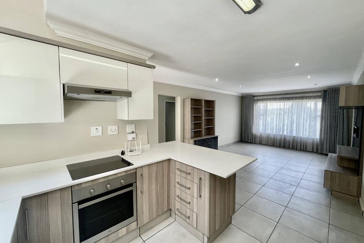 Centrally Located Modern 3‐Bed Apartment – Move‐In Ready & Investment Opportunity! - Photo 5