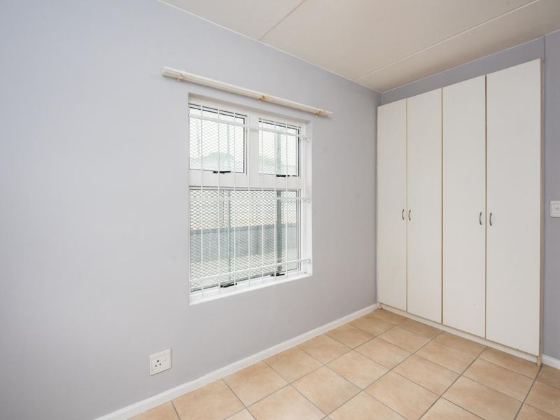 Beautiful & Secure 2-Bedroom Apartment (2 units available) in Cloetesville, Stellenbosch - Photo 8