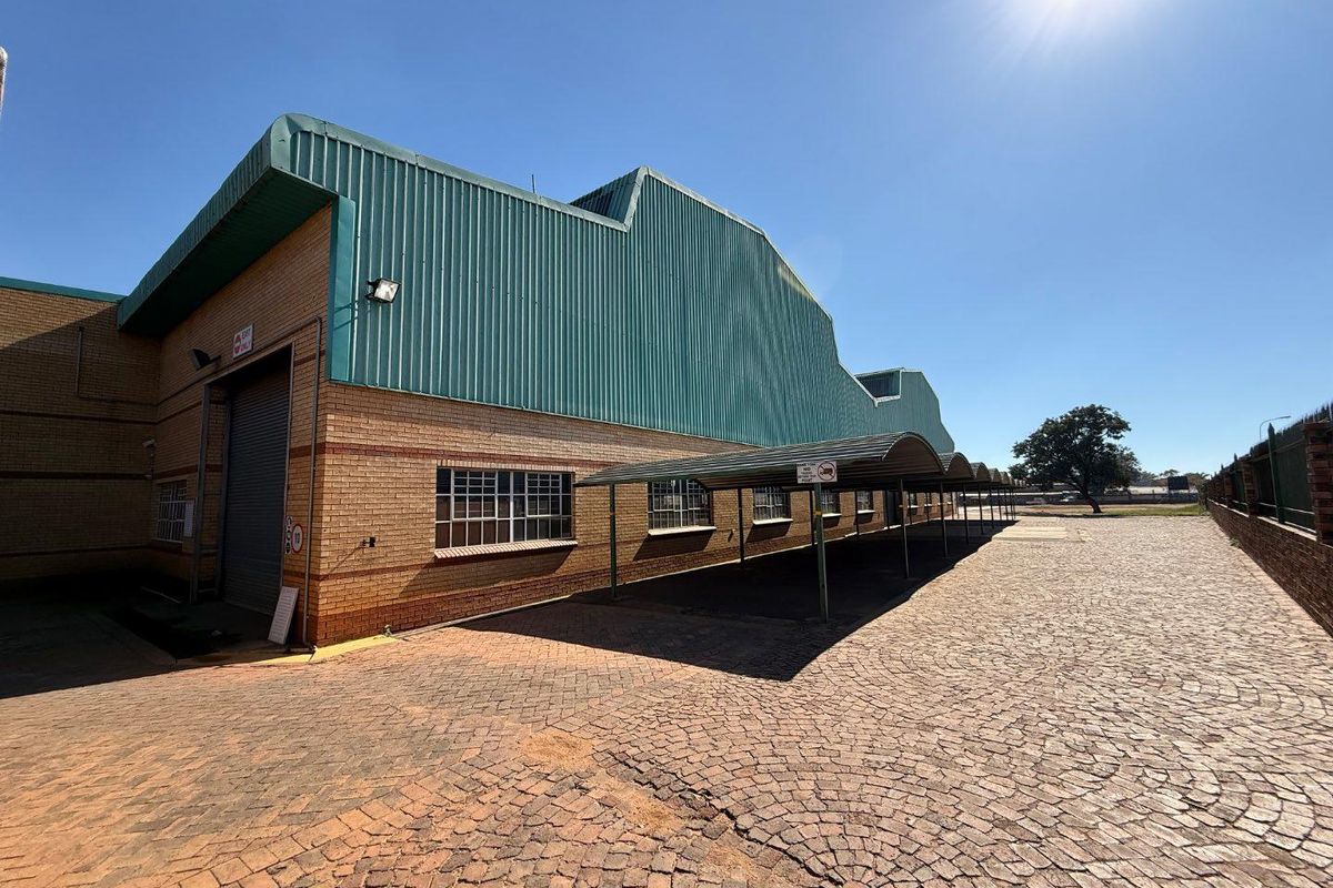 Large-scale Industrial Facility and Warehouse - Now on the Market. - Photo 4