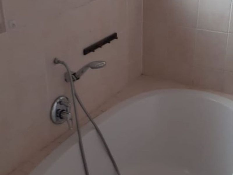 Exceptional Investment Opportunity with Dual Living Potential - Photo 8