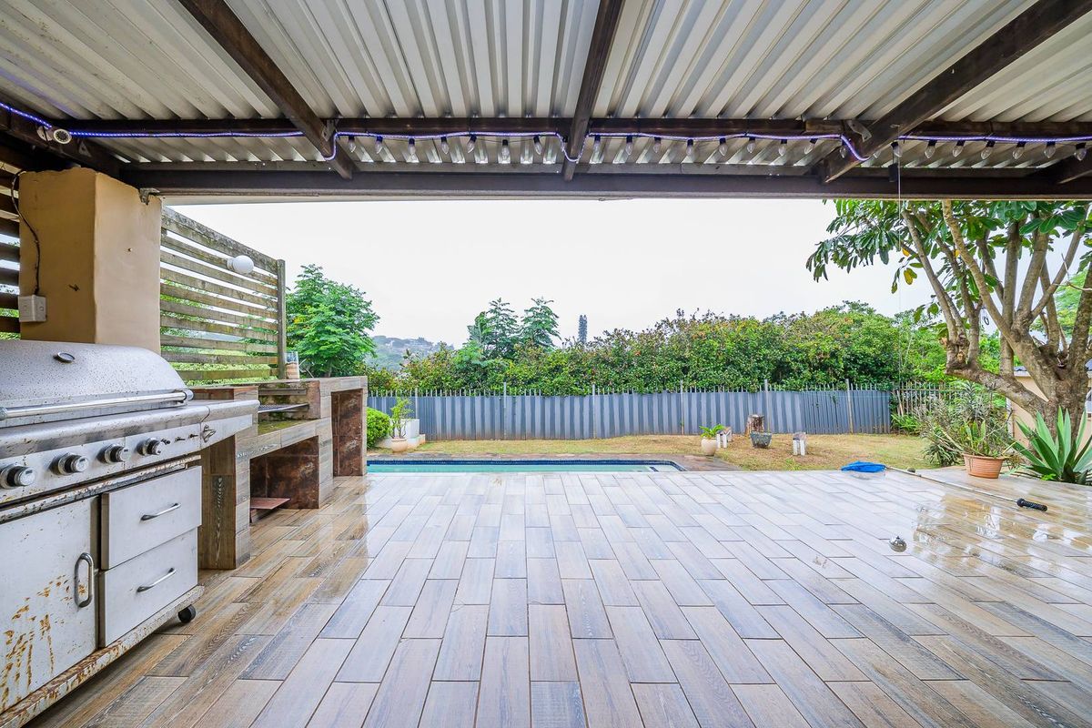 Contemporary 3 bedroom 2 bathroom home with flatlet for sale in Park Hill - Photo 5