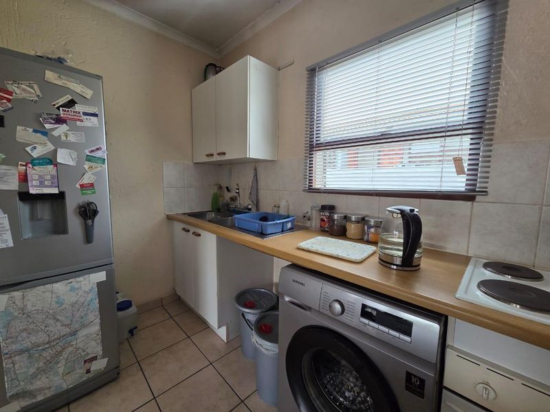 PERFECT STARTER HOME OR INVESTMENT - Photo 6